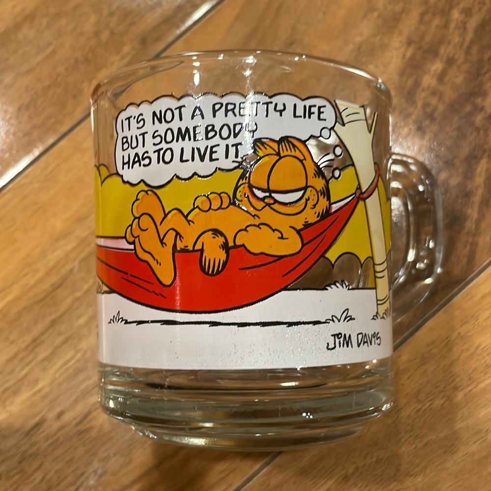 1978 vintage Garfield Odie McDonald’s glass